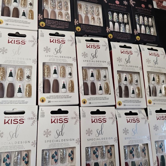 15 Kiss Nails Christmas Luxe Masterpiece Manicure 7 Day Glue‎ - Picture 3 of 5